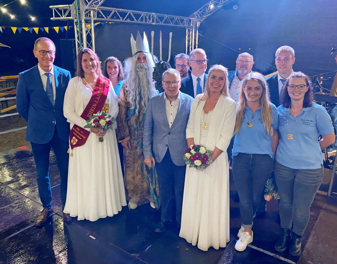 Inthronisation Adrianna I