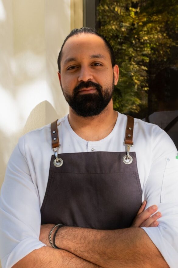 DH-25-Carls-31 – Kopie Porträt eines Mannes in Kochkleidung, 56 aktuell News