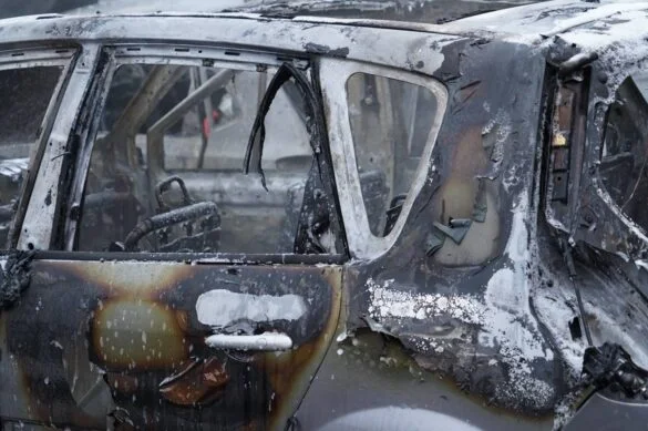 Fahrzeugbrand_doppelt (4)-min Ausgebranntes Fahrzeug nach Brand, 56aktuell News