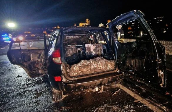Unfall B42 Rossstein (1)-min Unfall auf der B42 bei Rossstein, beschädigtes Auto, 56aktuell News