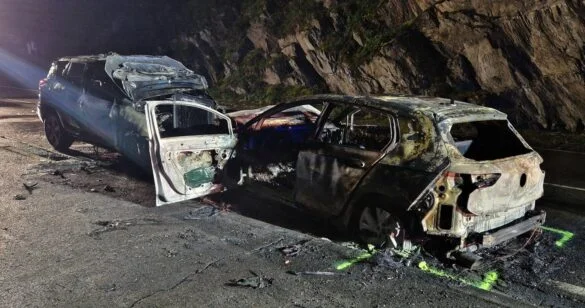 Unfall B42 Rossstein (4)-min Verbrannte Autos nach Unfall auf B42 bei Rossstein, 56aktuell berichtet.