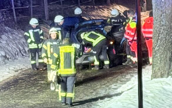 Hartenfels (2)-min Einsatzkräfte bei nächtlichem Unfall in Hartenfels, 56aktuell News