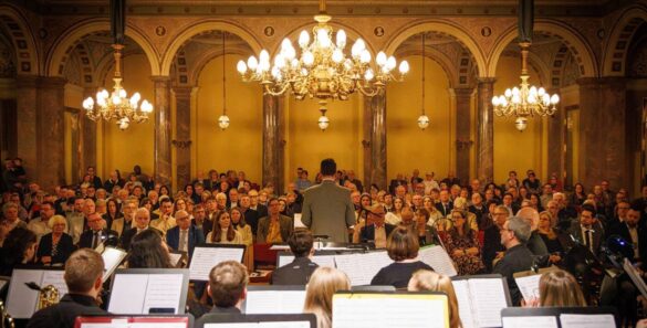neujahrsempfang_badems_17-01-26_47-min_56aktuell Dirigent leitet Orchester bei Neujahrsempfang in Bad Ems.