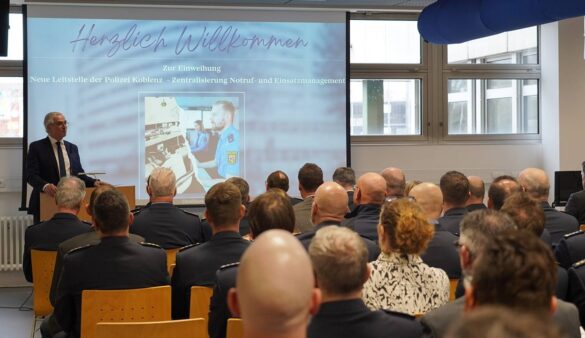 leitstelle-eroeffnung-1-min_56aktuell Eröffnung der neuen Leitstelle der Polizei Koblenz.