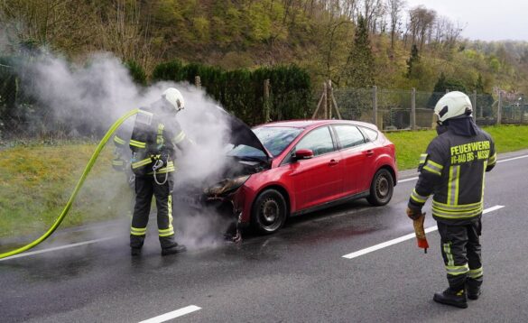 Fachbach Fahrzeugbrand (7)